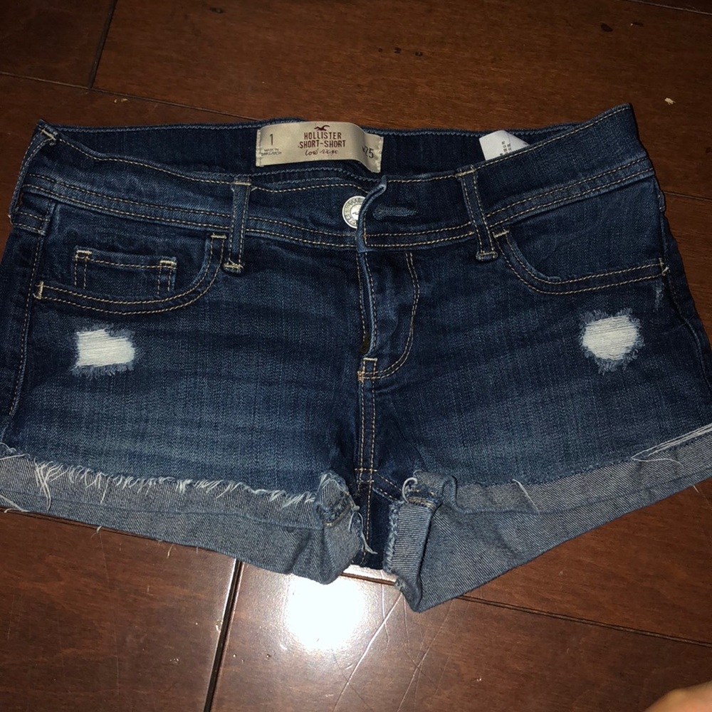 Hollister low rise shorts